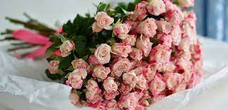 Букет цветов в качестве подарка для девушки
