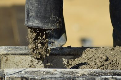 Правильное использование бетонных смесей. Обеспечение прочности и долговечности строительных конструкций